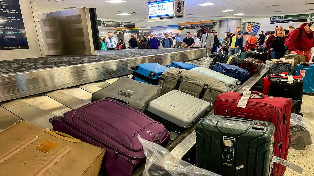 Dallas Fort Worth Airport (DFW) Baggage Claim: Location, Assistance, and Pick-Up